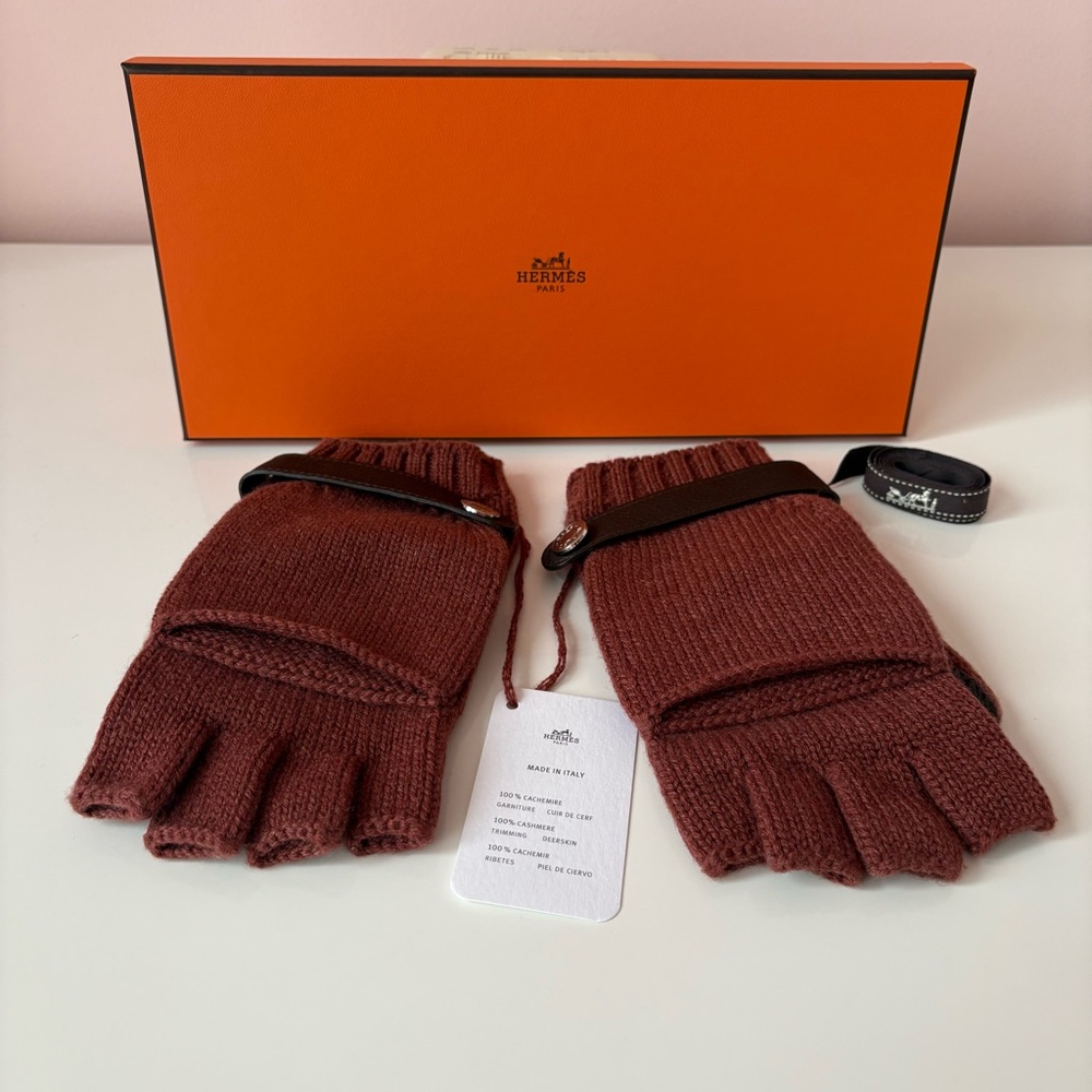 NWT Hermes Lionel Mittens Gloves size Small